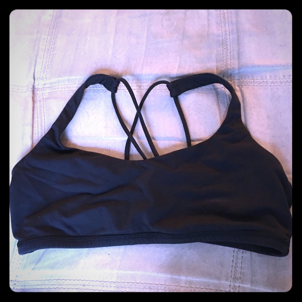 Lululemon Free to Be Bra